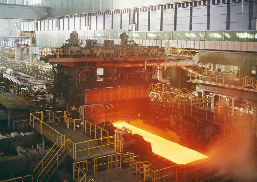 JFEスチール 全製鉄所・製造所の基幹システムが
オープン環境へ完全移行