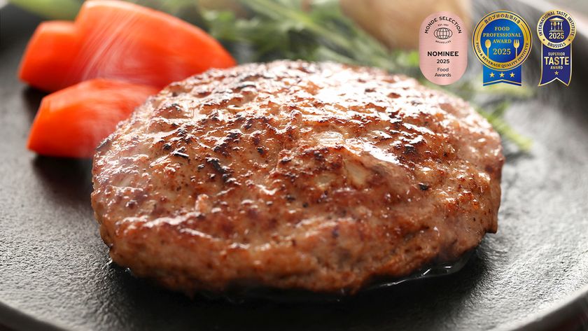 食べて満足、肉汁に感動!
牛肉100%に拘った無添加ハンバーグの「ゆうぜん」
販売数250万個超*
でも“譲れない”手作り仕立て