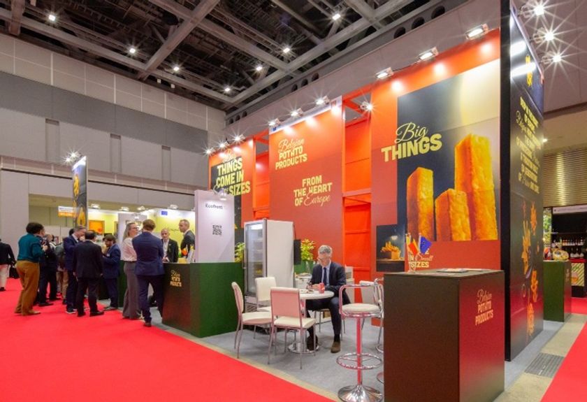 欧州品質と安定供給を日本市場へアピール
ベルギーを代表する主要ポテト輸出5社
「FOODEX JAPAN 2026(第51回国際食品・飲料展)」に出展しました
ベルギー人シェフが加工ポテト製品をその場で調理、来場者全員に配布