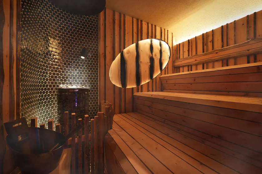 希少ケロ材を贅沢に使用した「ウォーリュ・ケロサウナ」