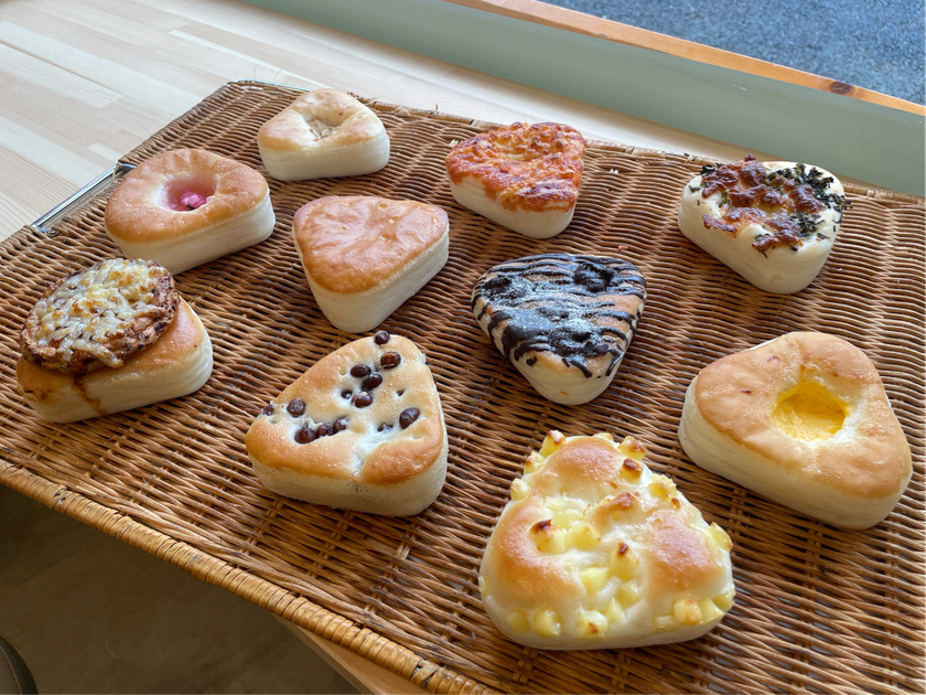 あいみパン
おむすび販売開始?!
~米粉100% グルテンフリーのおむすびパン~