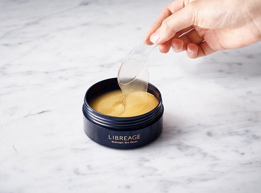 肌の若々しさを象徴するハリ・キメ・透明感・うるおいを
体感し、素肌美へ導く
ヒト幹細胞培養液等を配合した
リブラージュ ハイドロゲル アイシート新発売