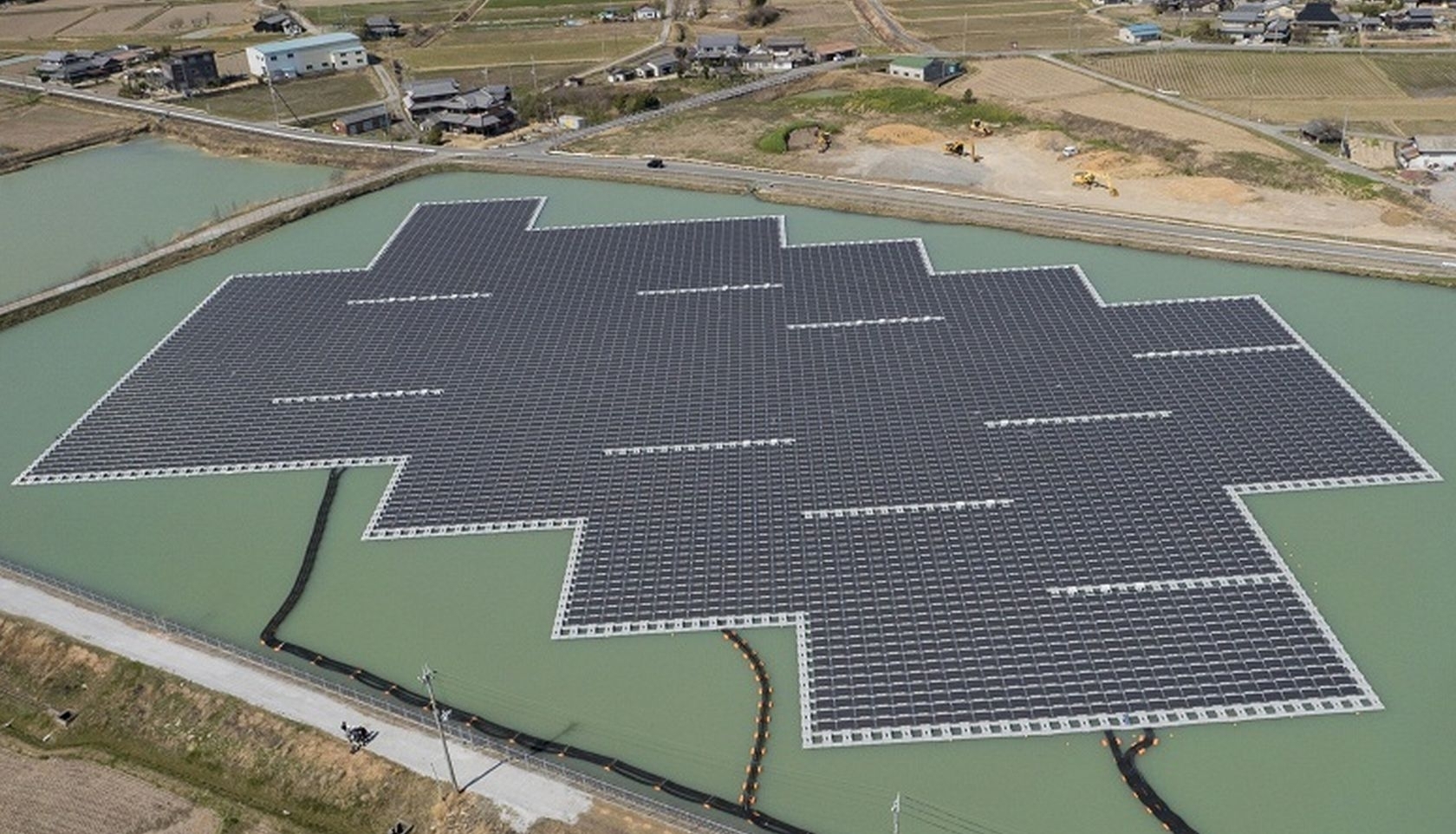 世界最大 1 水上設置型メガソーラー発電所の稼動開始 京セラ株式会社のプレスリリース