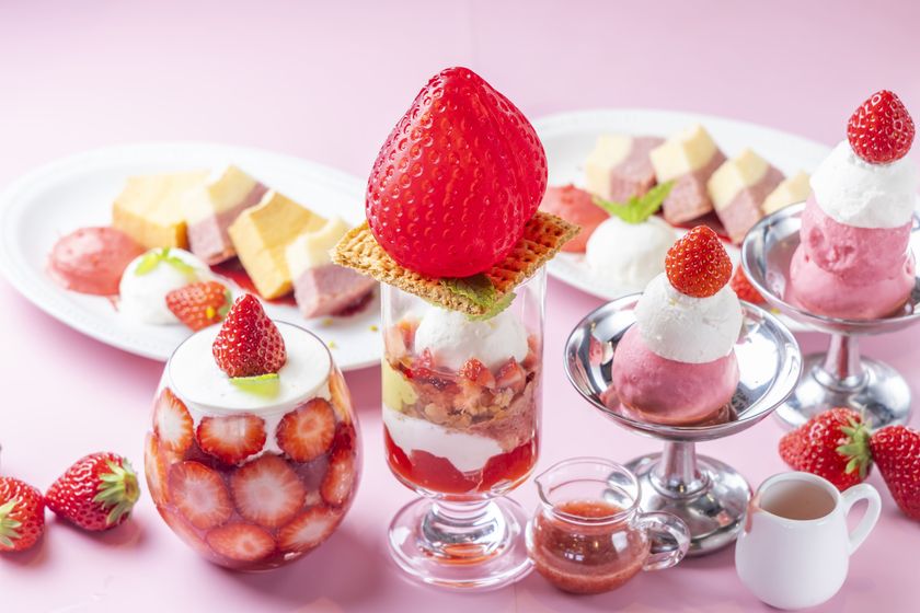 <いちご専門店の道の駅 いちごBonBon>
ひと粒全長約7cm!特大いちごあめを割って味わう
新感覚パフェをはじめ、カフェのスイーツメニューが
6月5日(金)からリニューアル!
夏を爽やかに彩るいちご×レモンのバウムクーヘンも同時発売!