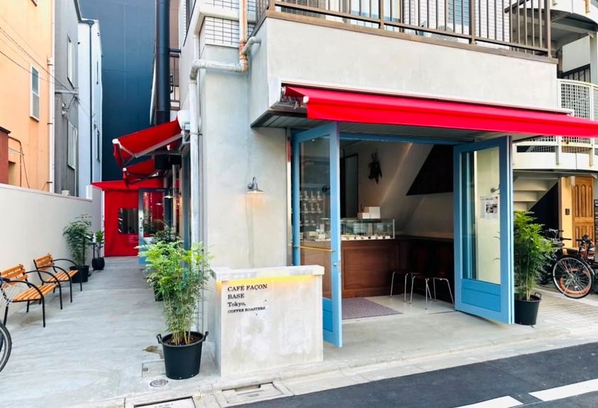 「クリエイト Theアーモンドヨーグルト」を使用した
期間限定コラボレーションメニューを、
7月1日から「CAFE FACON」2店舗で提供