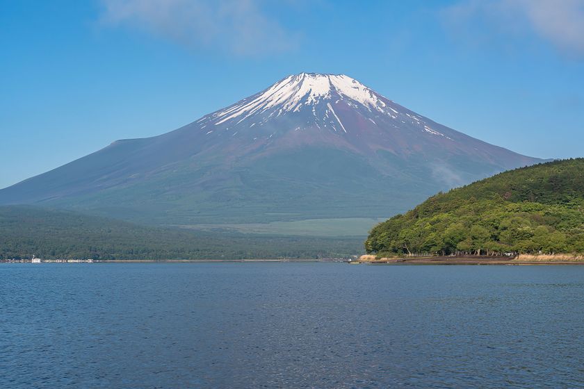 富士山開山、登山者増加で問われる衛生環境
山頂3,776m 山小屋トイレ改善へオゾン除菌脱臭器現場検証を開始