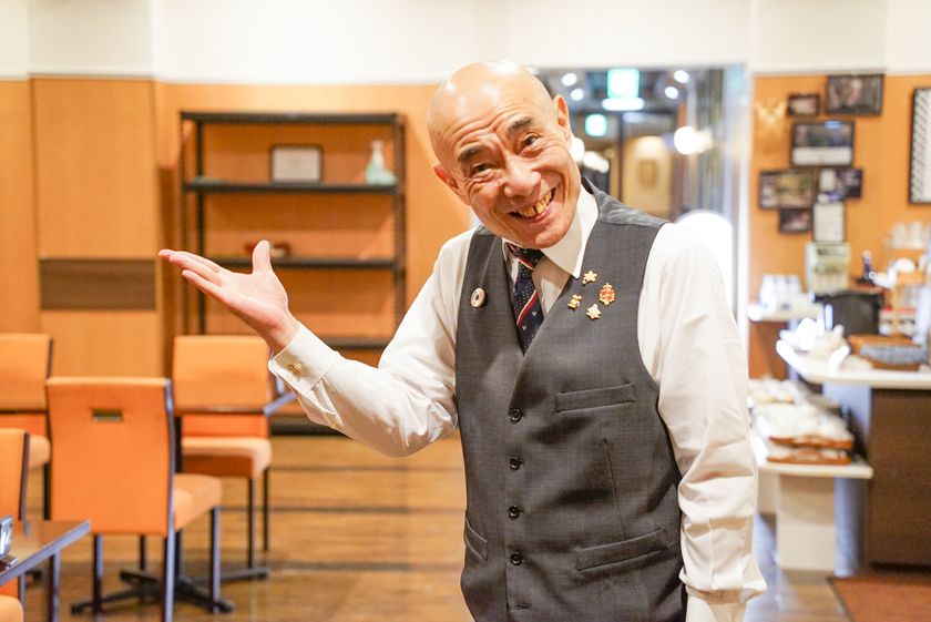 名物スタッフの“おせっかい”がつなぐ、12,700組のご縁
湯の児温泉 海と夕やけ
『じゃらんアワード2025』<九州>接客1位 受賞