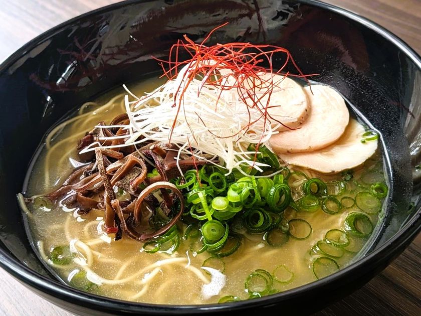 【広島】暑い夏にピッタリの期間限定メニュー
『鶏白湯スープの冷やしラーメン~川根柚子の香り~』
7月27日(月)から発売!