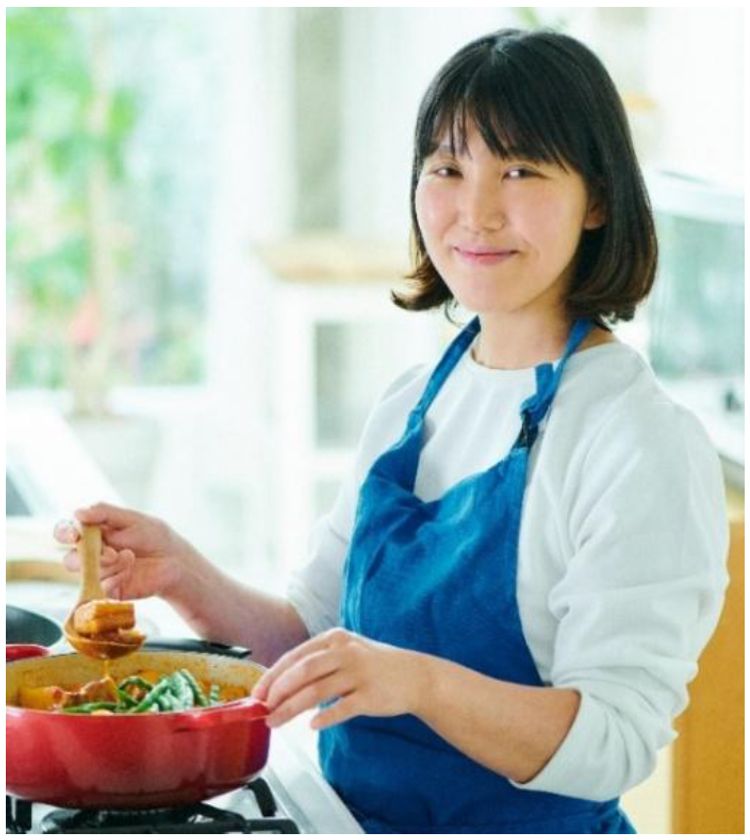 “予約が取れない伝説の家政婦”として
多方面で活躍する
タサン志麻(しま)さんの
特別講演会を徳島県で初開催!
2026年12月6日(日)
JRホテルクレメント徳島にて