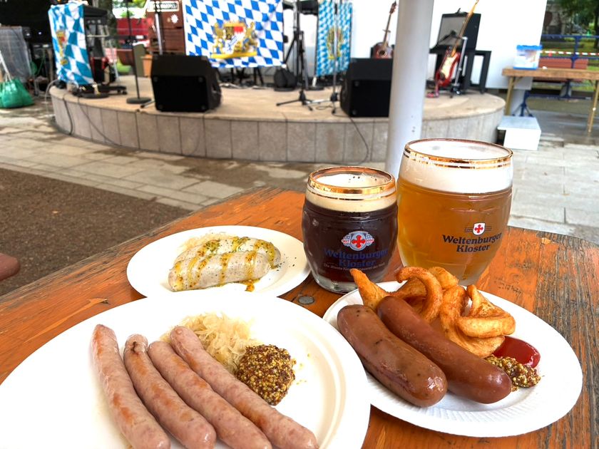 大阪・長居公園&服部緑地で5日間限定
「Good BBQ オクトーバーフェスト」開催
秋空の下、BBQとドイツビールで乾杯!
公園来園者も楽しめるドイツフードを販売