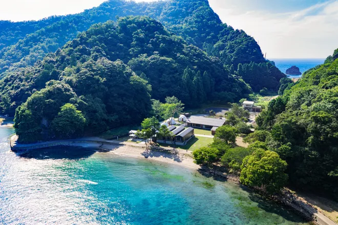 山陰海岸国立公園・兵庫県香美町に
新しい滞在拠点「The Sanaton」誕生
株式会社ichibokuがオーシャンビューの独立型ヴィラを含む
全8棟の複合宿泊施設を9月5日に開業
