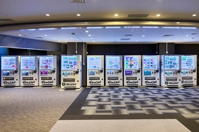 ガチャCAN、全国設置台数100台を突破
1台あたりの売上が100万円に迫る実績を記録
約1,000台の自動販売機を確保し、全国展開を加速