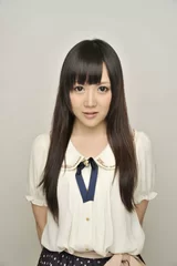 山岡ゆりさん