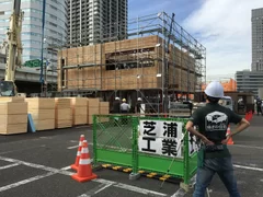 学生も提案から建設作業まで一貫して取り組む