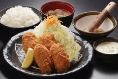 カキフライ定食 ＜カキフライ4個＞ 1,380円（税別）