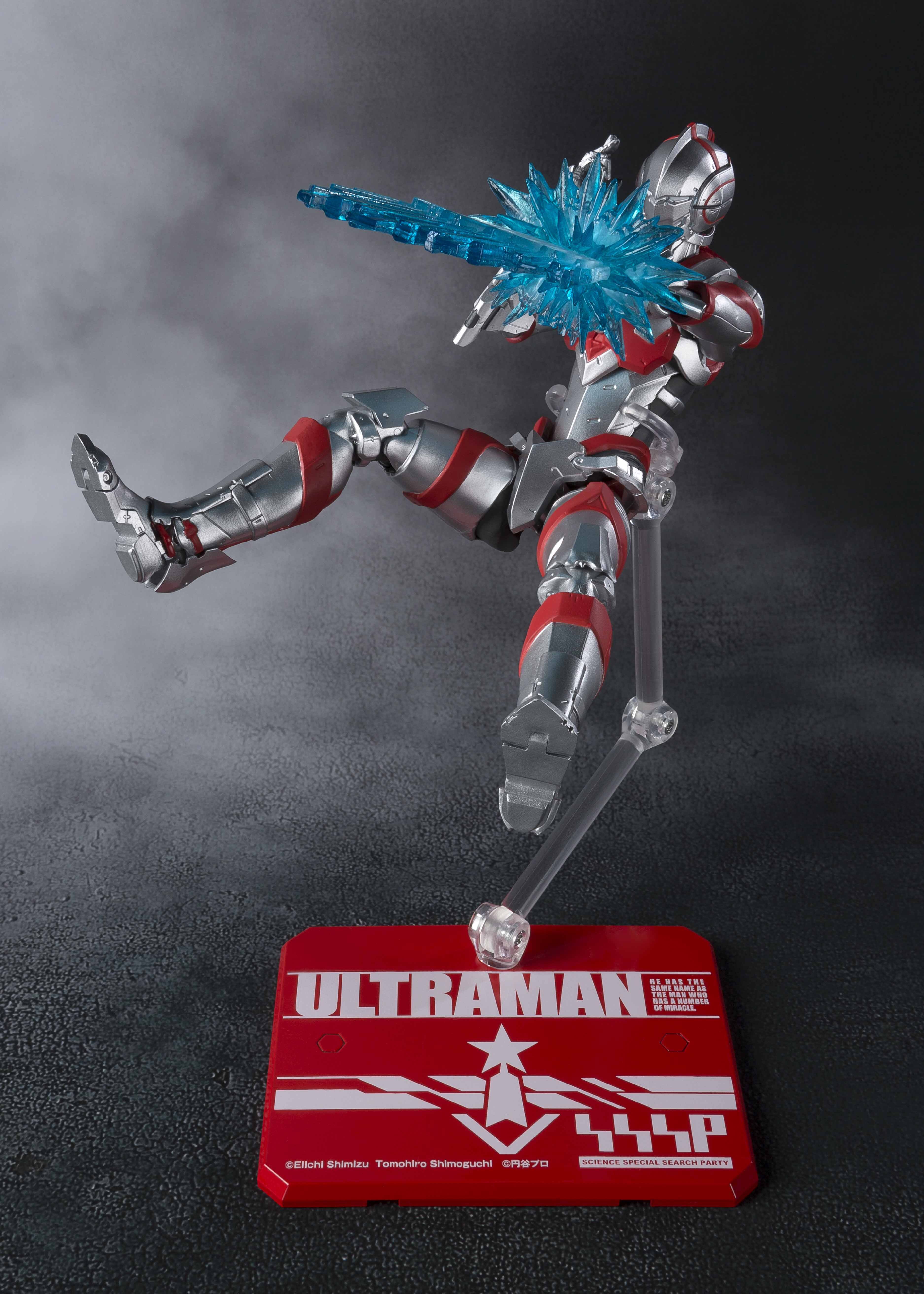 月刊ヒーローズ Ultraman のウルトラマンスーツをフル可動アクションフィギュア化 株式会社バンダイ ネット戦略室のプレスリリース