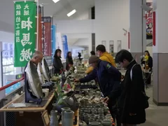 空港陶器市の様子3